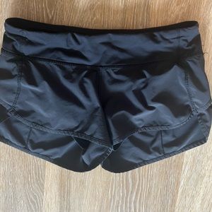 Lululemon Shorts size 6